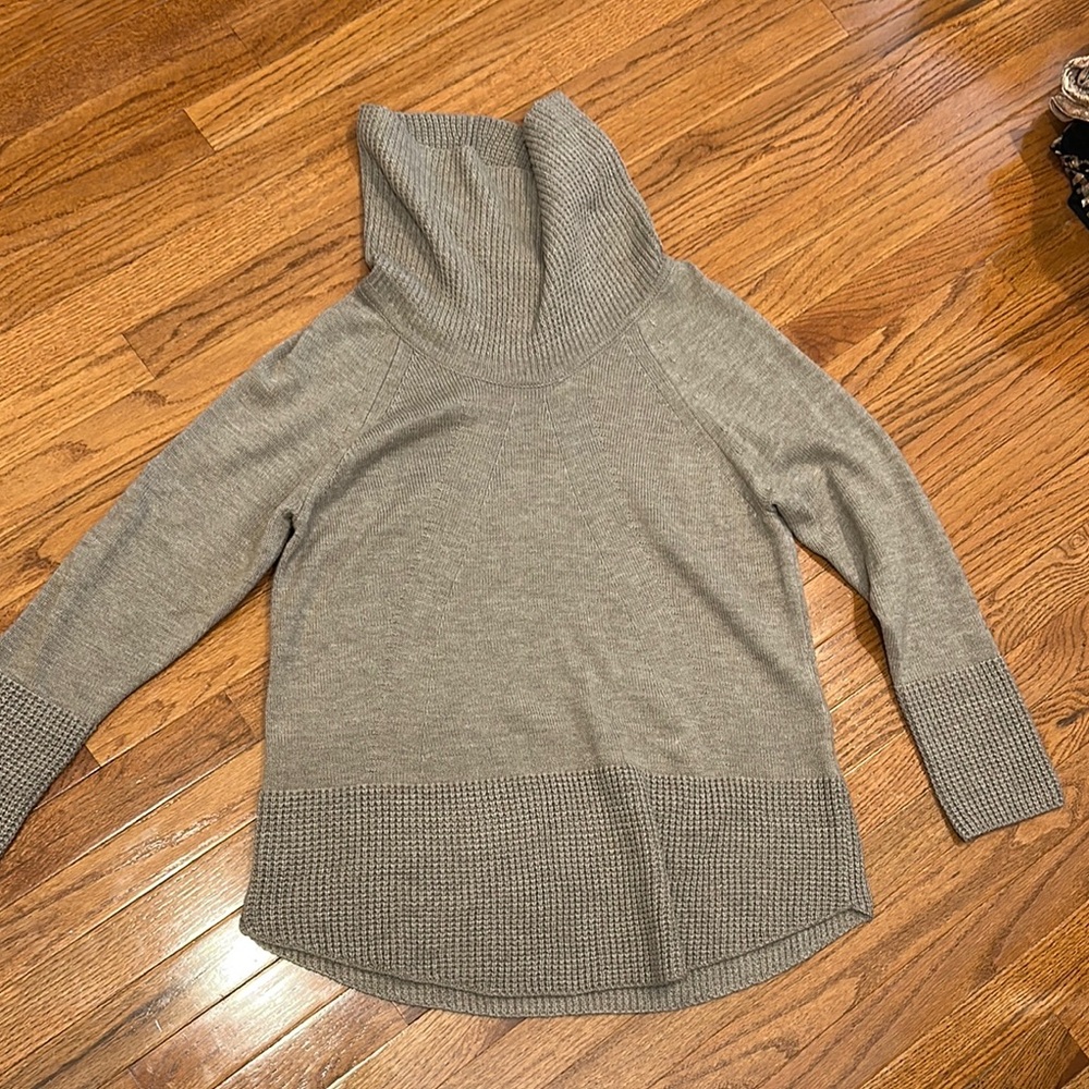 Calvin Klein Heather Gray Turtleneck Sweater